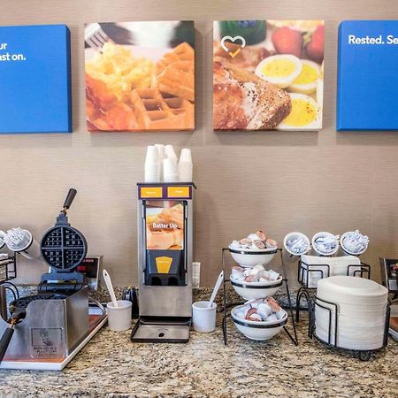 Comfort Inn Memphis Downtown Екстериор снимка