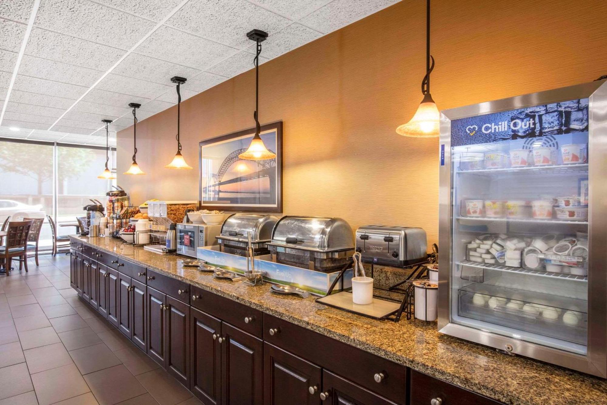 Comfort Inn Memphis Downtown Екстериор снимка