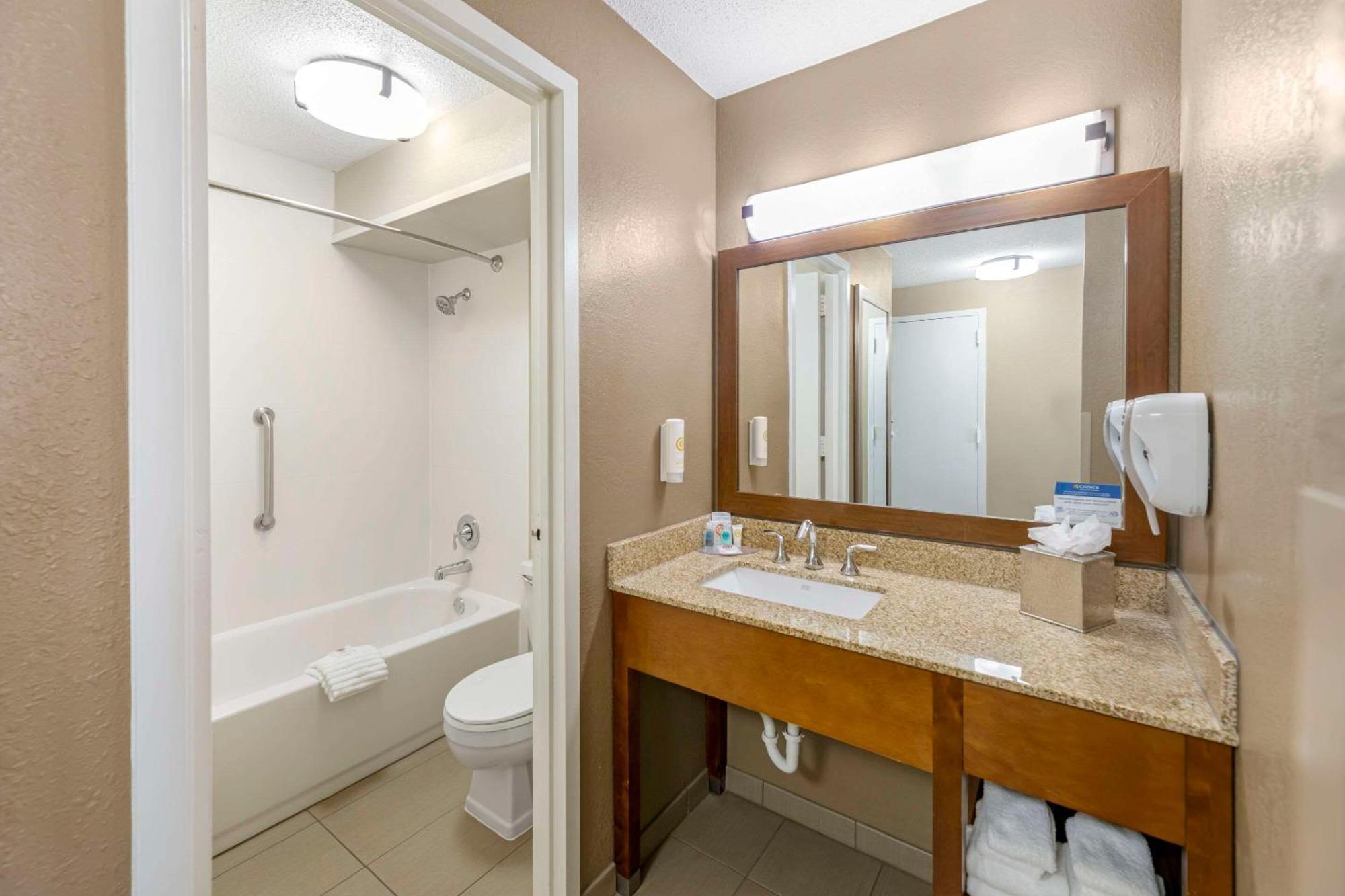 Comfort Inn Memphis Downtown Екстериор снимка
