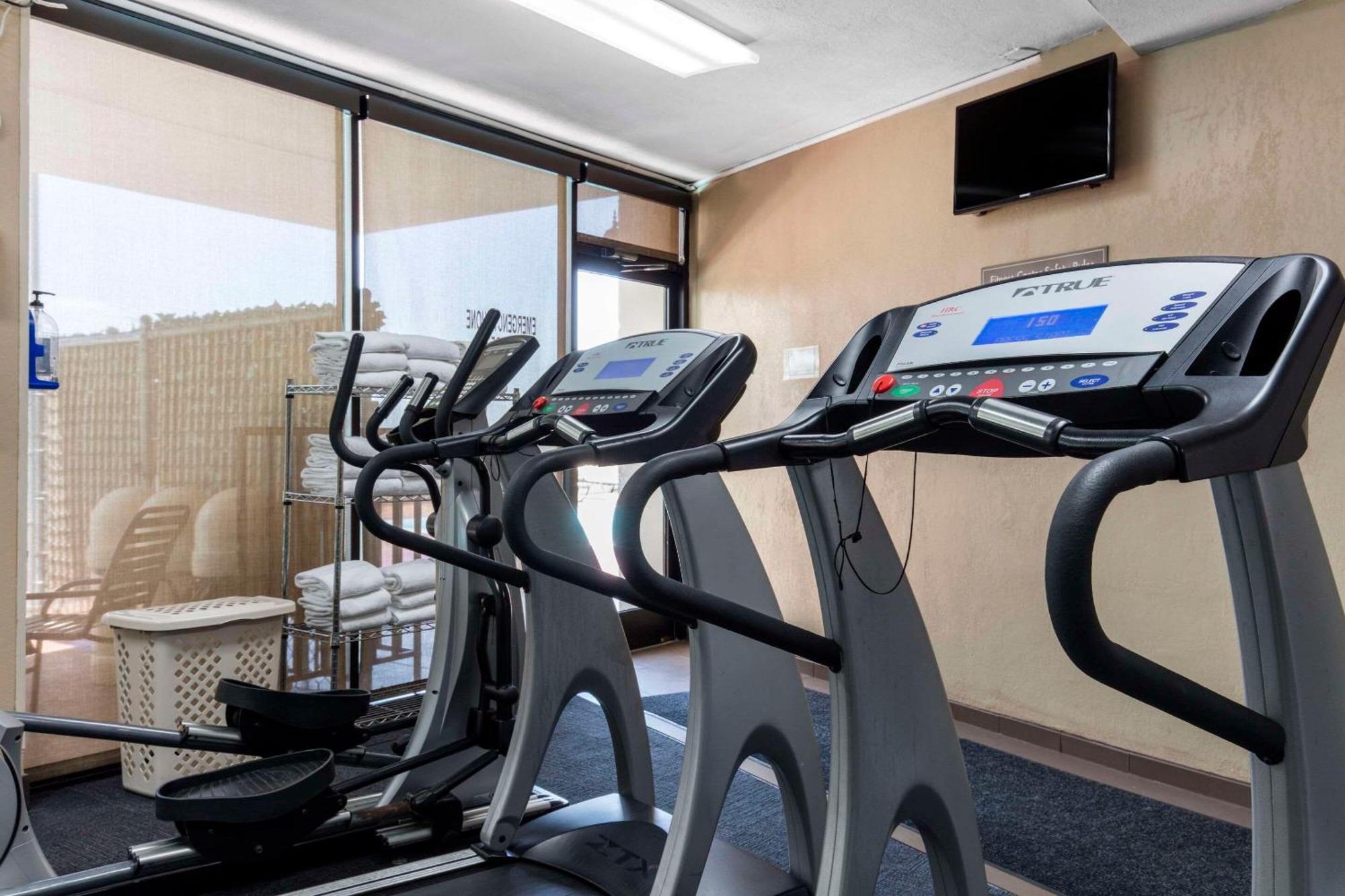 Comfort Inn Memphis Downtown Екстериор снимка