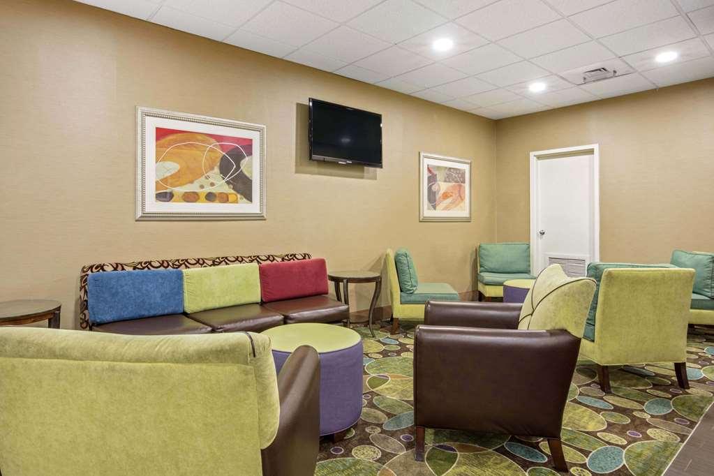 Comfort Inn Memphis Downtown Интериор снимка